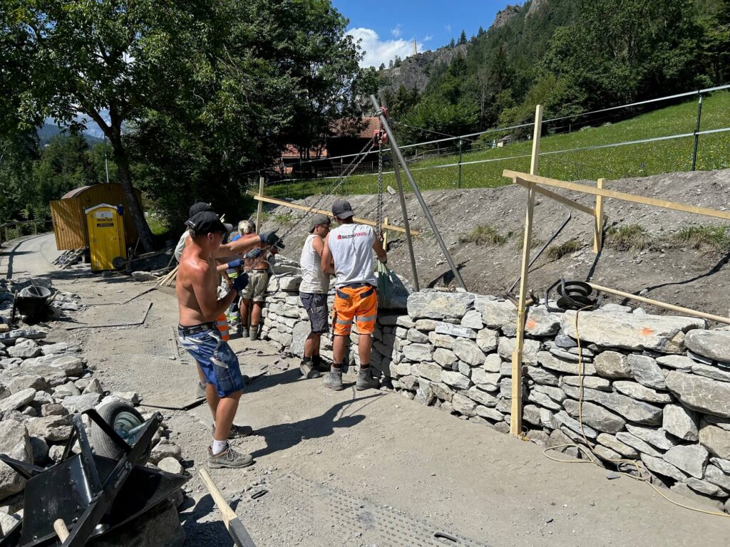 Trockensteinmauerkurs